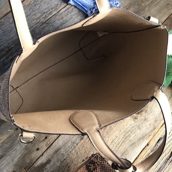 Charming Charlie Brown Snakeskin Tote with Wristlet and Strap - Picture 6 of 8